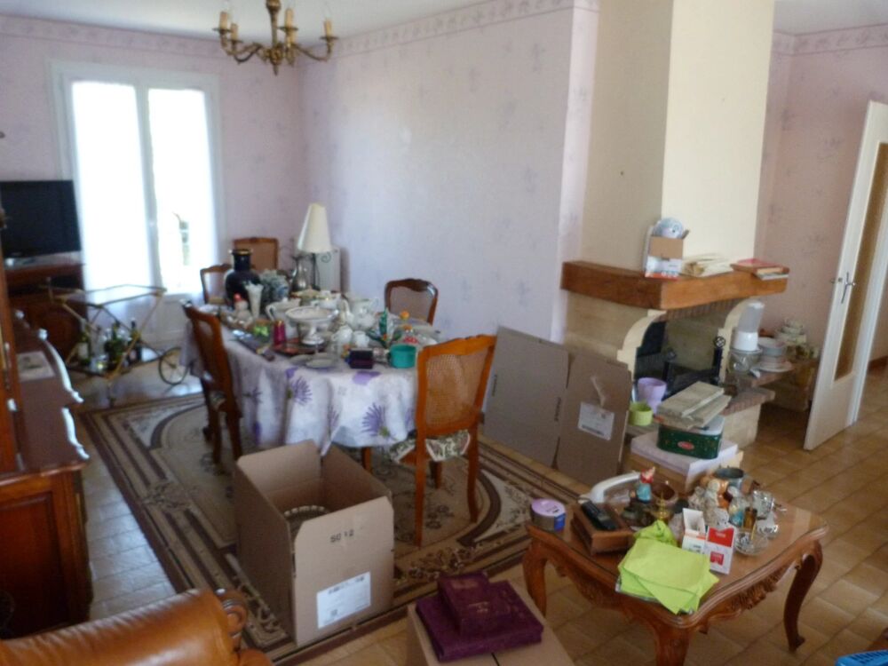Vente Maison Mehun sur Yèvre : Maison non mitoyenne T.4 - 3 chambres . Mehun-sur-yèvre