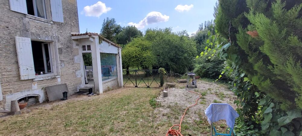 Vente Maison 10 mns nord Saint Jean d'Angély Antezant-la-chapelle