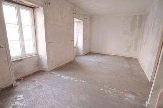  Immeuble à vendre 4 pièces 160 m²