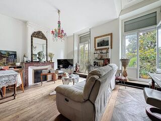  Immeuble � vendre 9 pi�ces 246 m�