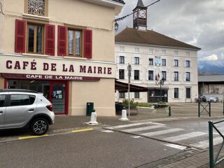  Appartement à louer 2 pièces 55 m²