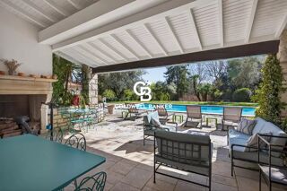  Villa à vendre 10 pièces 300 m²
