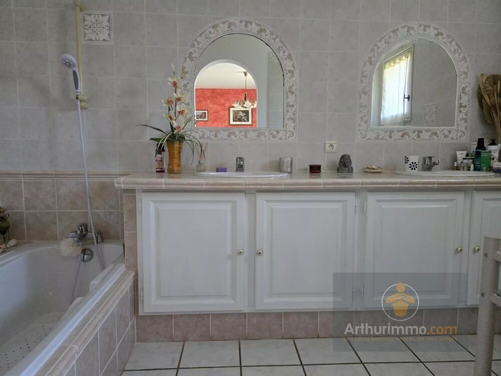  vendre  Maison Bormes-les-Mimosas (83230)