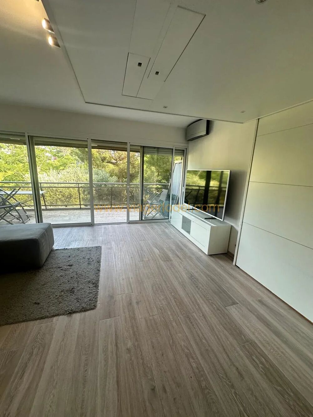 Vente Appartement Réf. annonce : 10 181 - VENTE A TERME LIBRE - LE CANNET (06) Le cannet