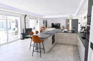  Maison à vendre 6 pièces 168 m² Le cannet-des-maures