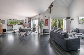  Villa � vendre 8 pi�ces 200 m�