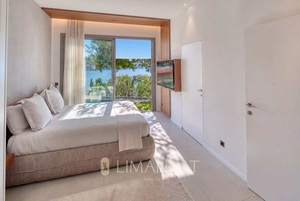 à vendre  Villa Roquebrune-Cap-Martin (06190)