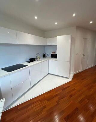  Appartement à louer 2 pièces 44 m²