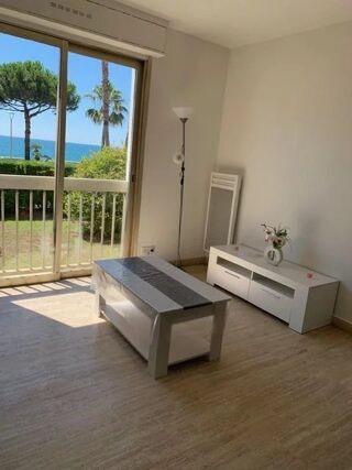  Appartement à louer 1 pièce 35 m²