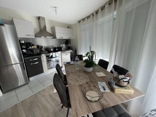  Appartement à louer 3 pièces 54 m²