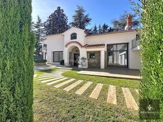  Maison � vendre 8 pi�ces 270 m�