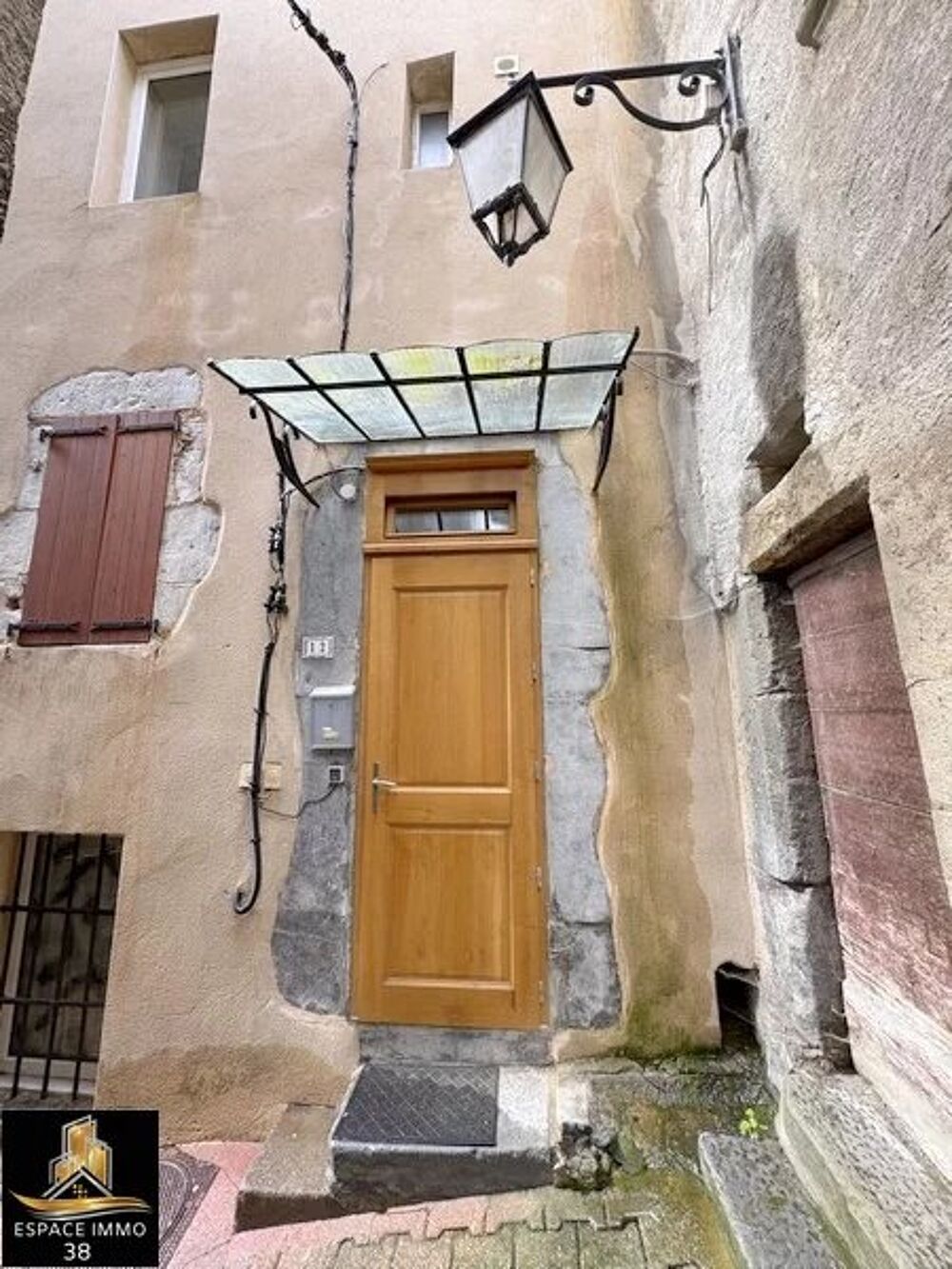 Appartement 4 pièces 77 m² · à La Mure · 77 m² · 135 000 €