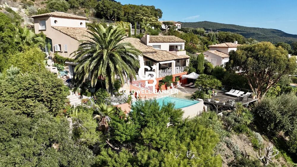 Vente Maison CAVALAIRE-SUR-MER – PROPRIÉTÉ DE CARACTÈRE AVEC VUE PANORAMIQUE, Cavalaire-sur-mer