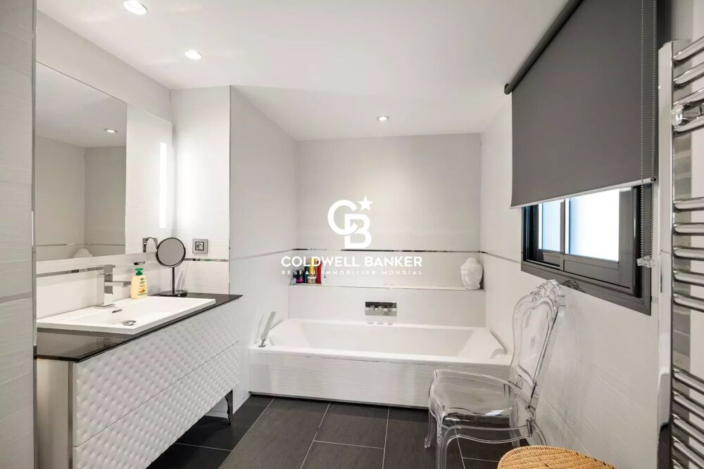 à vendre  Appartement Villeneuve-Loubet (06270)