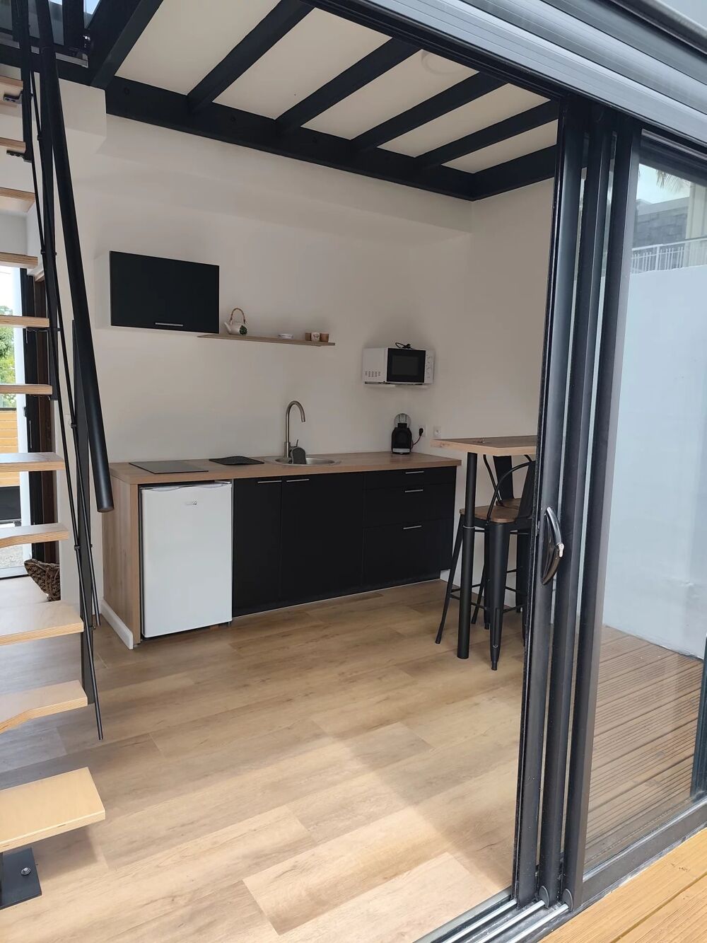 Location Maison SH 4814 : MAISON F1 + MEZZANINE  ENTIEREMENT MEUBLEE Le tampon
