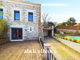  Maison � vendre 7 pi�ces 220 m�