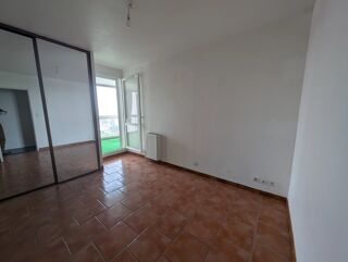  Appartement à louer 3 pièces 98 m²