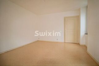  Immeuble à vendre 15 + pièces 326 m²