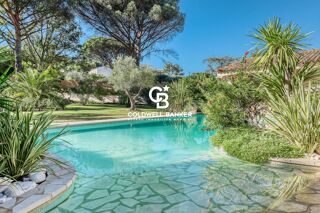 Maison à vendre 10 pièces 245 m²