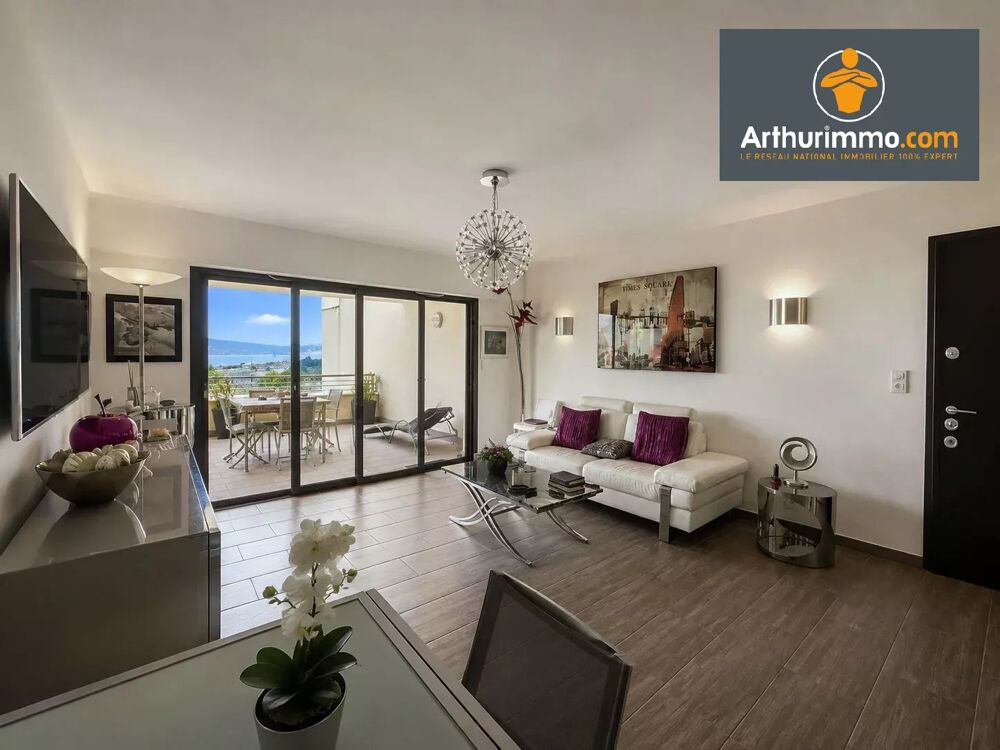 Appartement vue mer au coeur de Porticcio