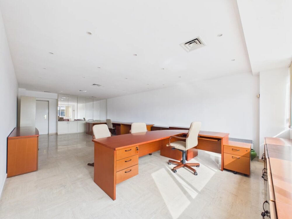   Bureau - Avenue du Docteur Lefebvre - VILLENEUVE LOUBET Villeneuve-loubet