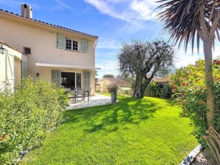  Appartement  vendre 4 pices 141 m