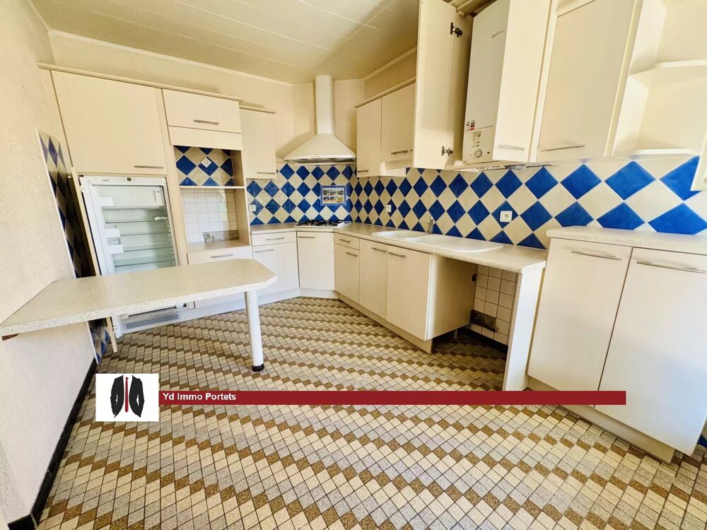 Maison individuelle avec deux logements indépendants sur une par