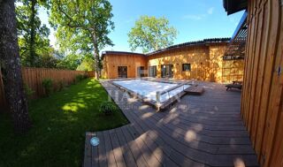  Villa � vendre 6 pi�ces 230 m�