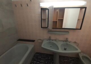  Appartement � louer 3 pi�ces 108 m�