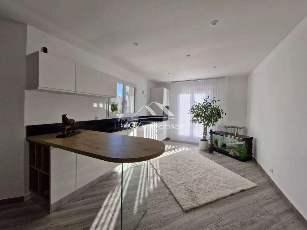 A Alès, maison 165 m², avec piscine garage, abris voiture et ter