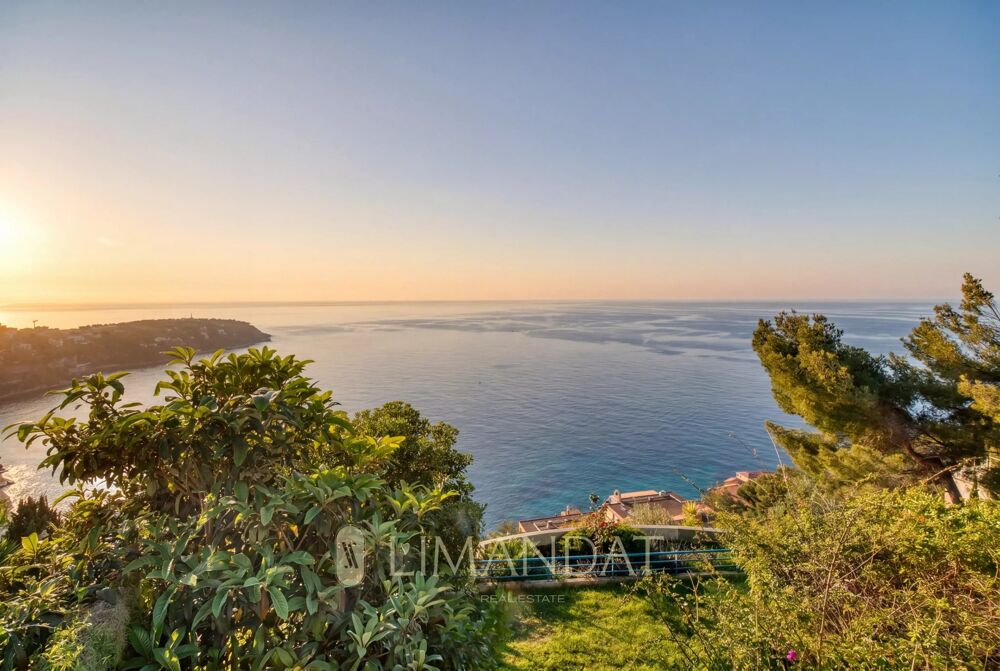 � vendre  Appartement Roquebrune-Cap-Martin (06190)