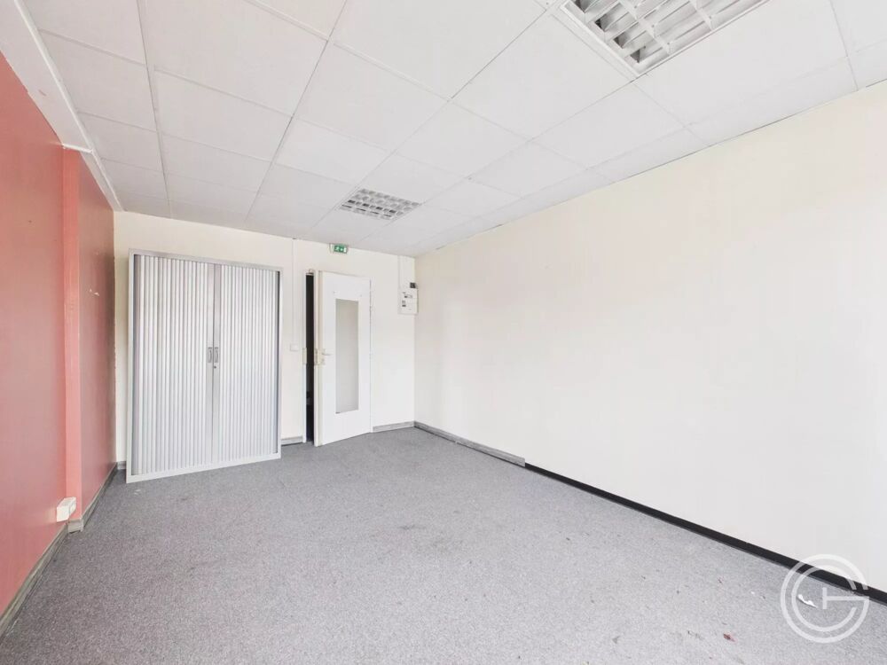   BUREAU 20M² - 31 RUE DE PARIS - PROCHE JEAN MEDECIN Nice