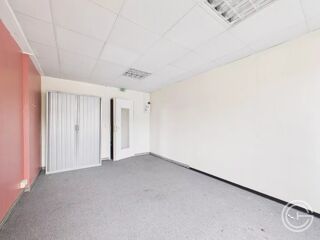   BUREAU 20M² - 31 RUE DE PARIS - PROCHE JEAN MEDECIN Nice
