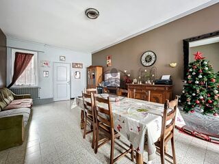 Immeuble à vendre 6 pièces 154 m²