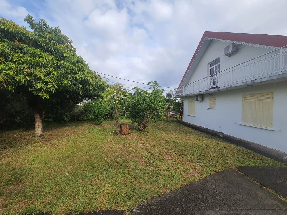 Location Maison Villa - 5 pièces - 135 m² Sainte-marie