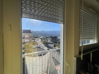  Appartement à louer 3 pièces 75 m²