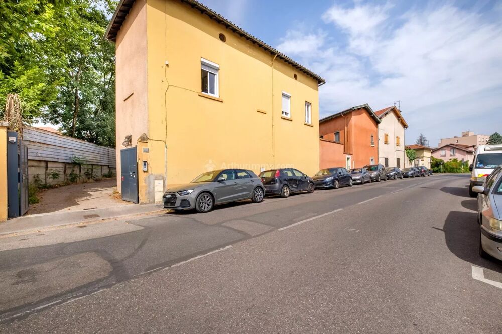 À vendre  Ensemble immobilier de 4 maisons sur une parcelle de