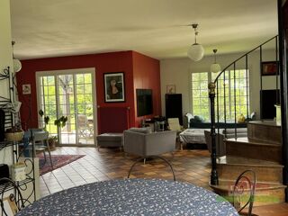  Maison à vendre 9 pièces 242 m²