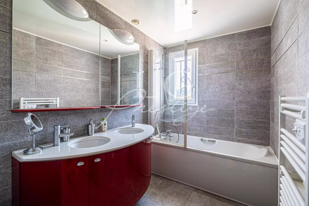 à vendre  Maison Fayence (83440)