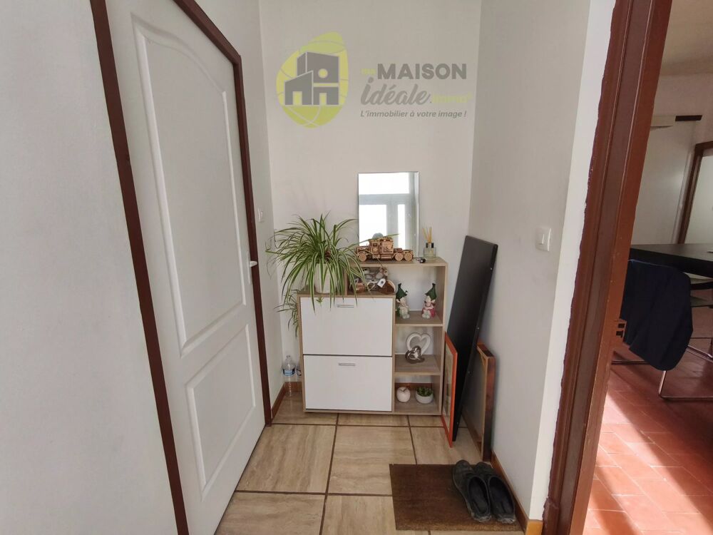 Maison familiale 134 m²  3 chambres  terrain 801 m²  beaux vo
