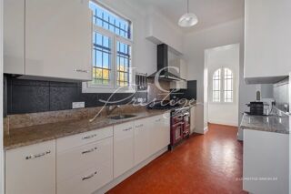  Villa � vendre 11 pi�ces 275 m�