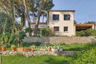  Maison � vendre 8 pi�ces 220 m�