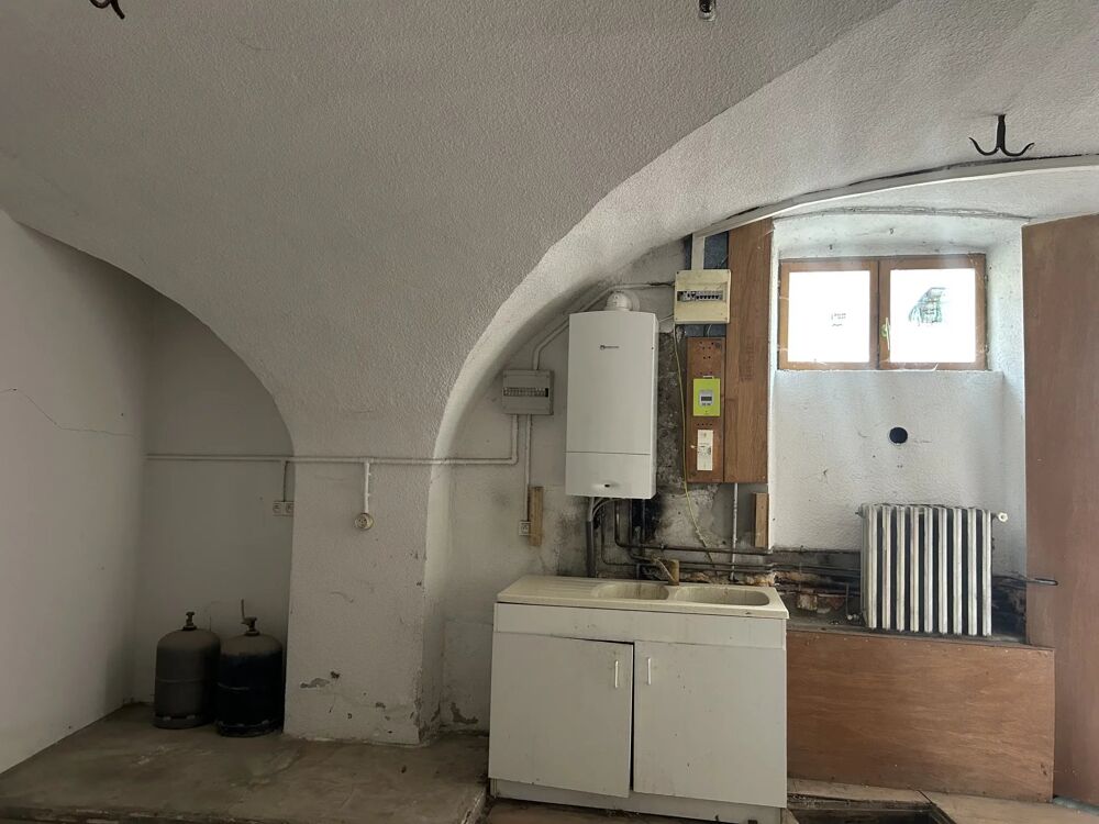 Maison de bourg avec terrasse et garage