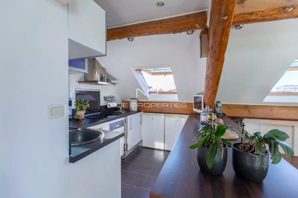 Vente Appartement Nice Carré d'Or, superbe et atypique appartement mansardé en der Nice