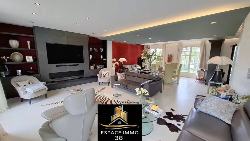 Maison 7 pièces 188 m² · à Corenc · 188 m² · 930 000 €