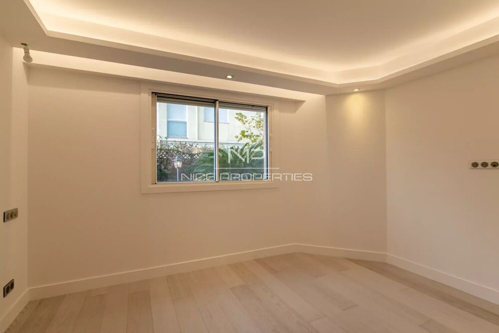 � vendre  Appartement Roquebrune-Cap-Martin (06190)