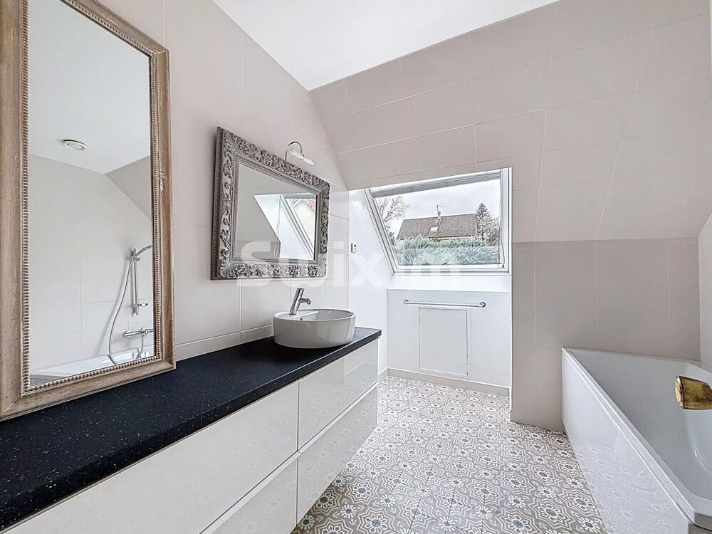 � vendre  Maison Sauverny (01220)