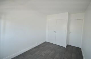  Appartement à louer 2 pièces 45 m²