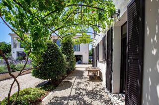  Maison à vendre 10 pièces 270 m²