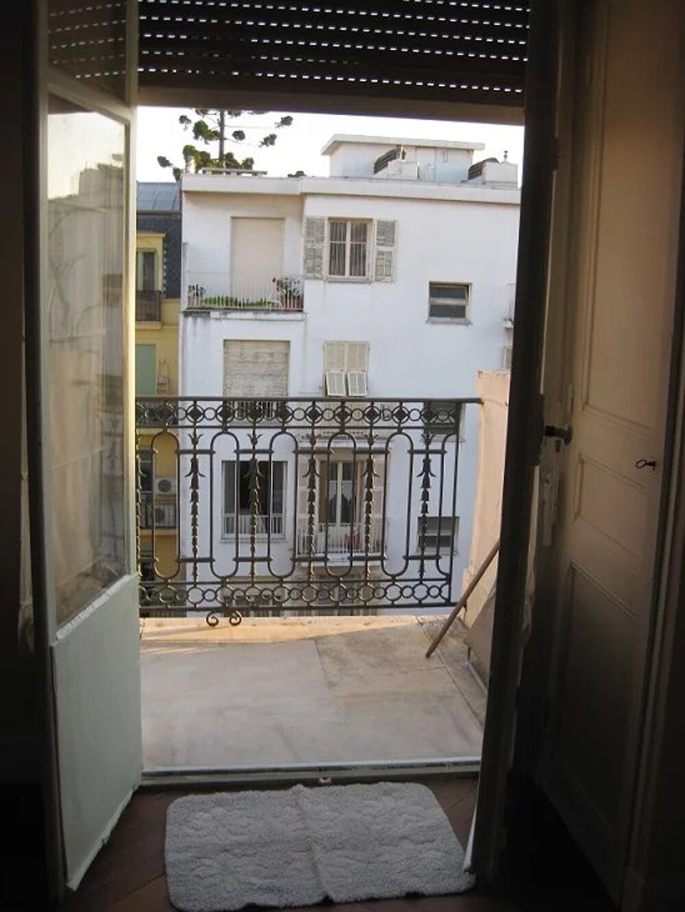 Location Appartement Appartement F1 avec Terrasse en plein Centre-Ville de Nice Nice